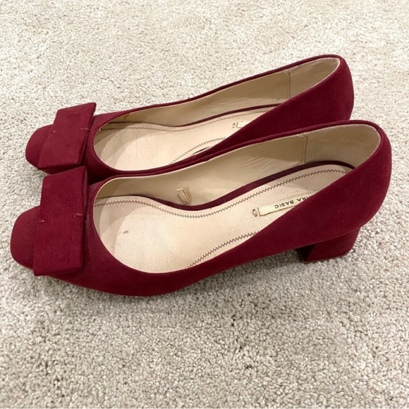 Zara Suede Block Heel in Burgundy. Size 37 or Size 7. - Picture 4 of 6
